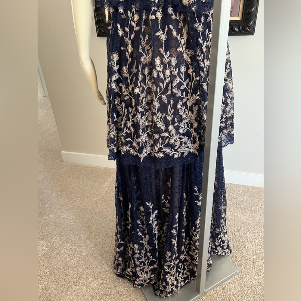 $588 NWT BCBGMAXAZRIA Floral Blooms Metallic Embroidered Ruffle Gown - Picture 13 of 16